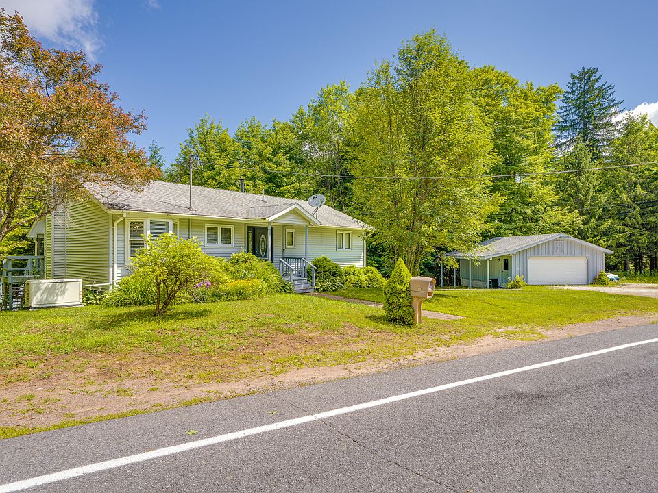 1st image of 297 Lake Rd