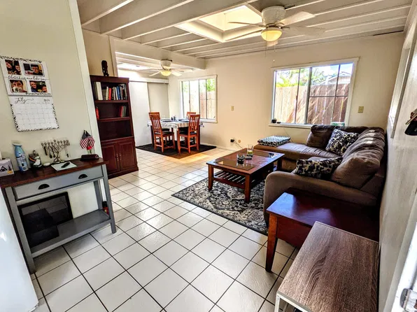 134 Ainoni St, Kailua, HI 96734