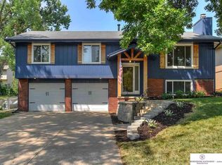 2018 S 163rd Cir, Omaha, NE 68130