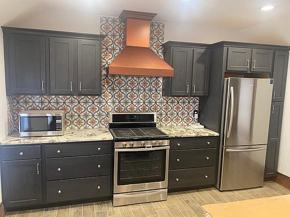 KITCHEN (BRAND NEW APPLIANCES)