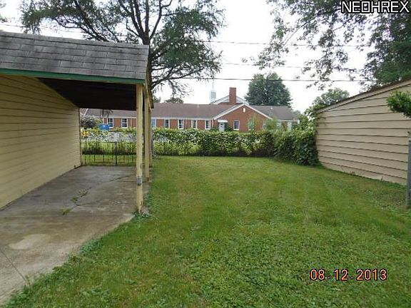 2nd image of 13711 Belleshire Ave