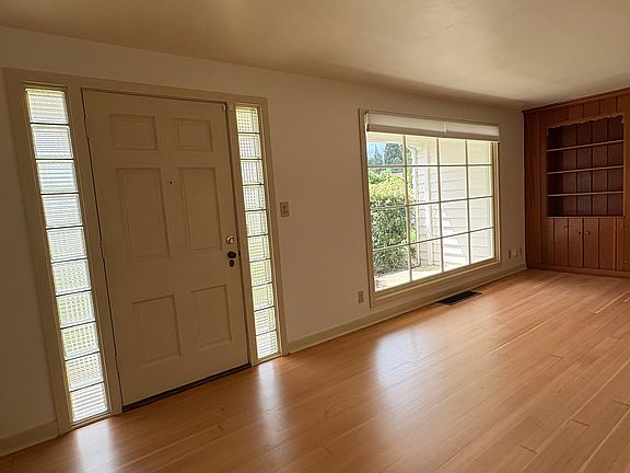 3rd image of 23 W 24th Ave