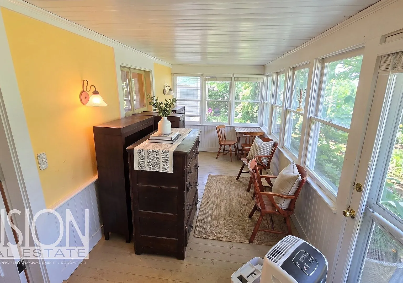 Charming 1850s Farmhouse with Modern Upgrades in Shelburne — Photo 2