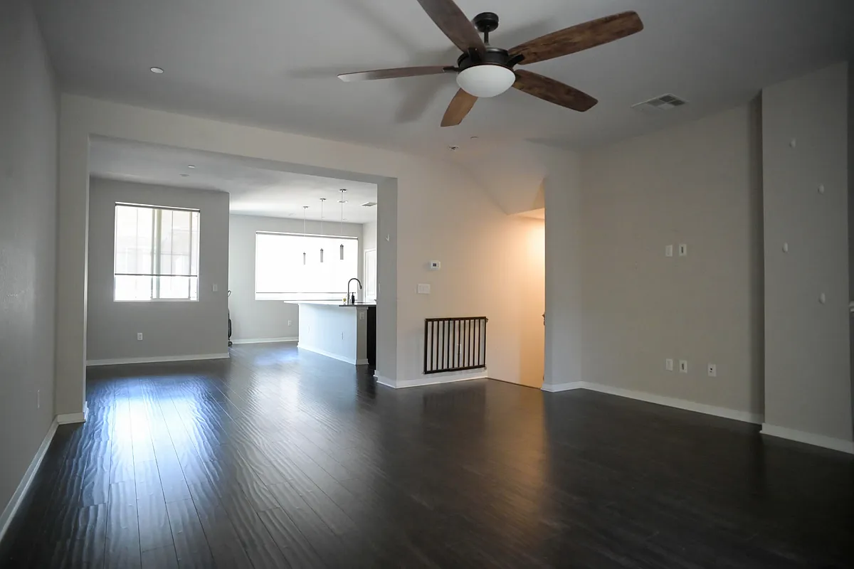 Building Photo - 724 Trunorth Cir