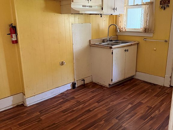 4th image of 864 Rumsey Ave