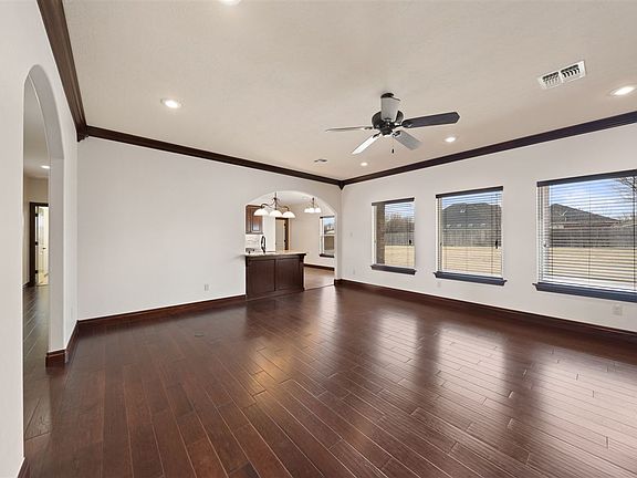 4th image of 114 Wilson Ln