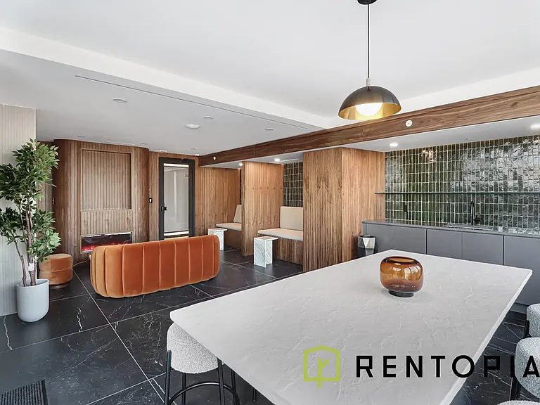 658 Madison St #3E — Photo 15