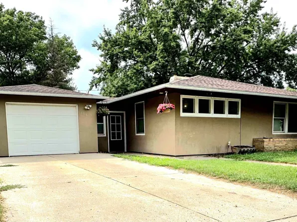 105 North St, Viborg, SD 57070