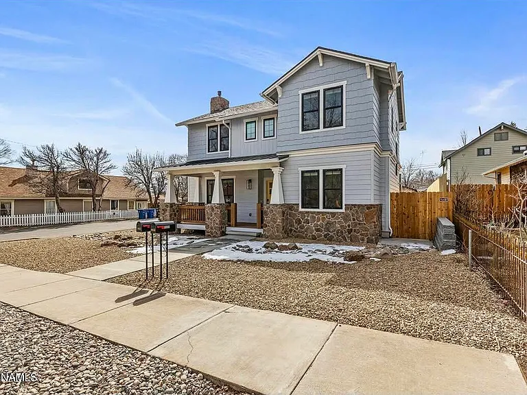 803 W Aspen Ave — Photo 3