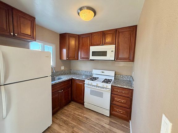 2nd image of 4041-43 National Ave #4043