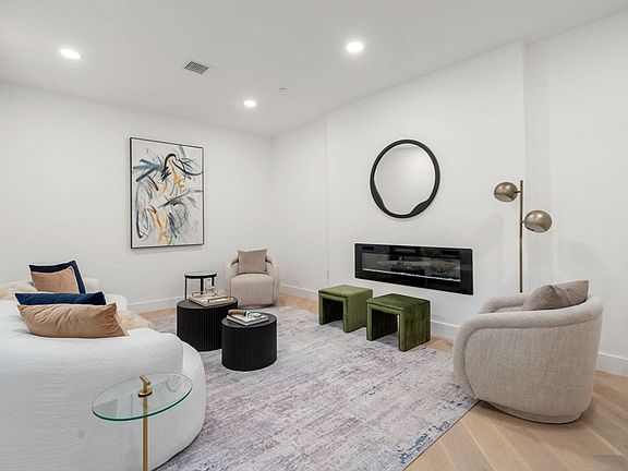 4th image of 16 Stearns Rd #207