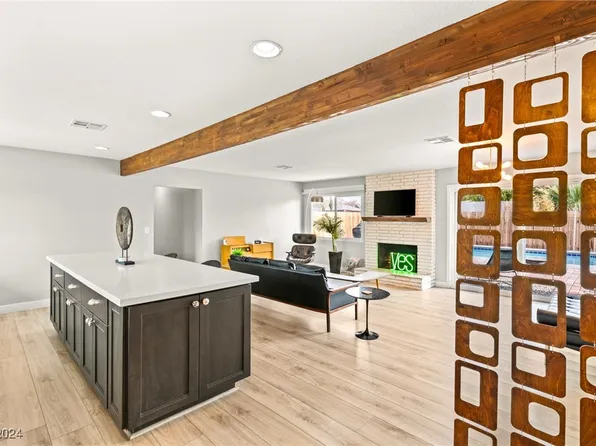 1707 S 8th St, Las Vegas, NV 89104