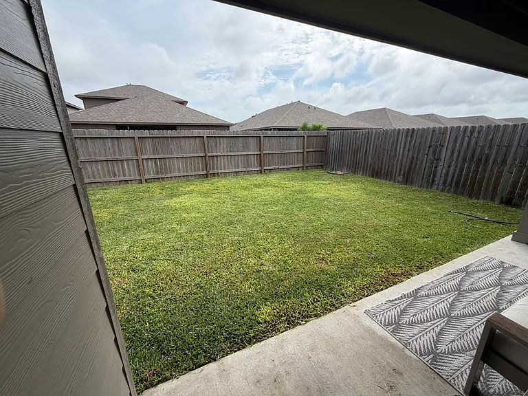 7333 Tristan Dr — Photo 26