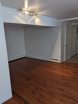 Rented by Angela Jenkins, LREB | media 6