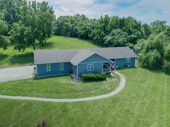 18950 E Highway 32, Stockton, MO 65785