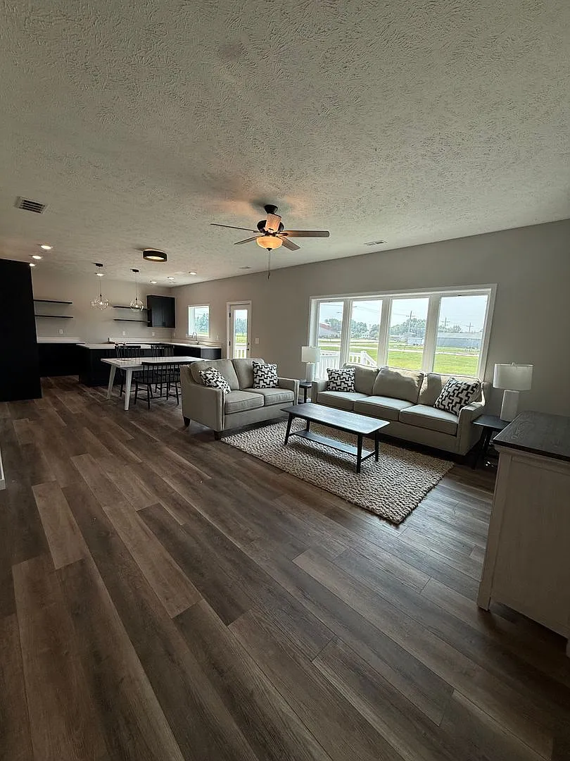 Beautiful New Construction 4 Bedroom, 2.5 Bathroom Home — Photo 3
