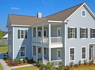 112 Stagecoach Ln, Summerville, SC 29483