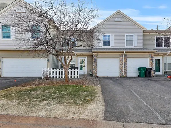1915 Bluestem Ln, Shoreview, MN 55126