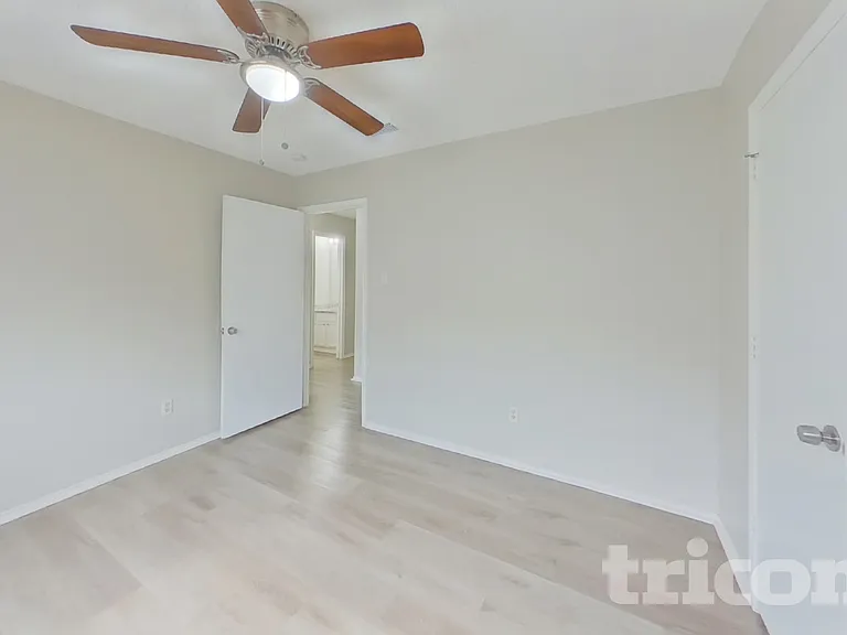 2645 Danberry Ln — Photo 12