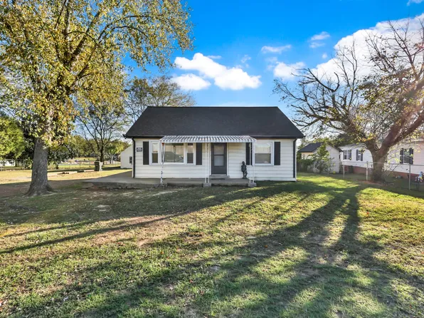 739 Eastland St, Gallatin, TN 37066