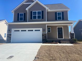 2225 Zircon Dr, Winterville, NC 28590