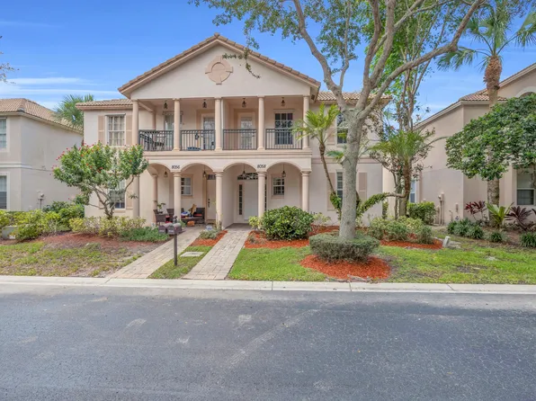 8058 Murano Circle, Palm Beach Gardens, FL 33418