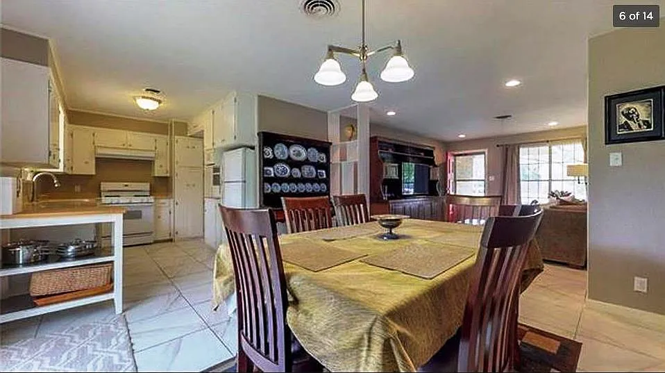 8206 Rockwood Ln — Photo 3