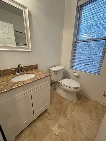 2246 N Magnolia Ave #2F — Photo 5