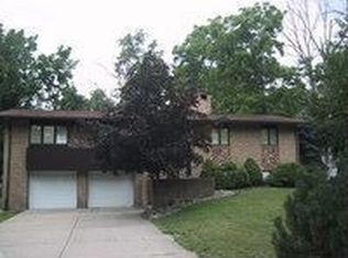 28766 Southpointe Rd, Grosse Ile, MI 48138