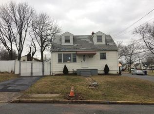 805 Robbins St, Perth Amboy, NJ 08861