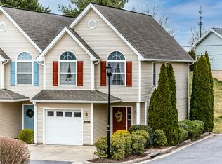 2462 Twin Gables Ct, Harrisonburg, VA 22801