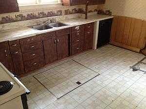 5th image of 406 4th St NE