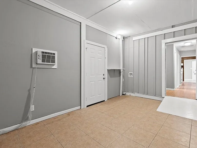 14029 McNair St — Photo 17