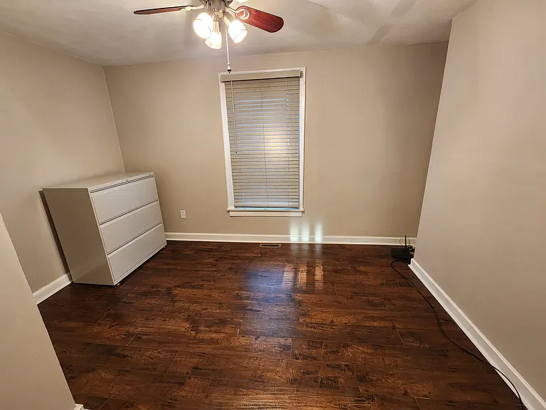 2310 Fulton Ave — Photo 14