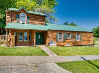 214 E K St, Elizabethton, TN 37643