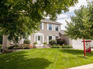419 Rockvalley Dr SW, Cedar Rapids, IA 52404