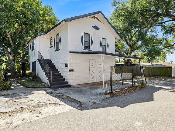 5th image of 2242 23rd Ave S
