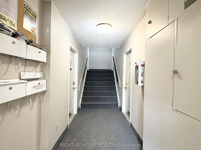 1010 Glen St #91 — Photo 27