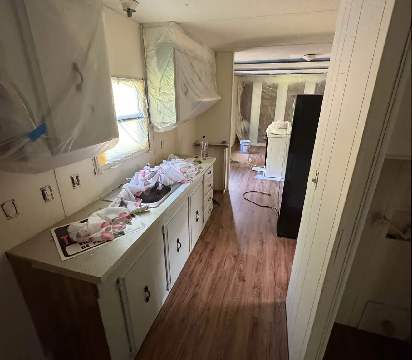 2 bed, 1.0 bath, $1,300 — Photo 4