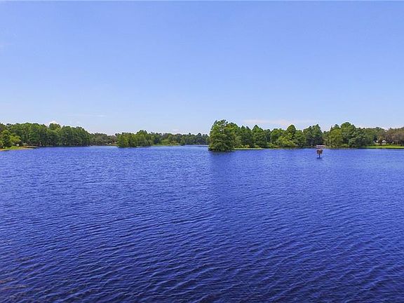 3rd image of 307 S Riverhills Dr