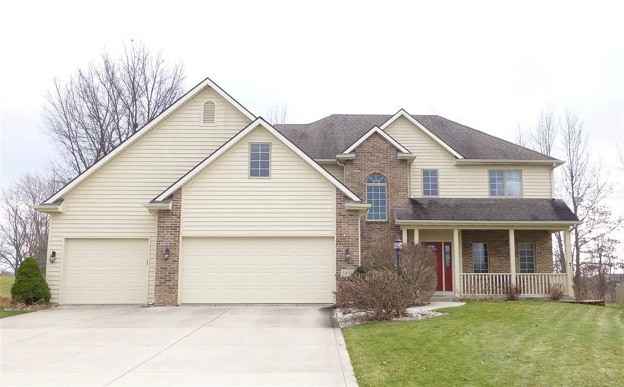 1811 Falconview Pl E photo 1