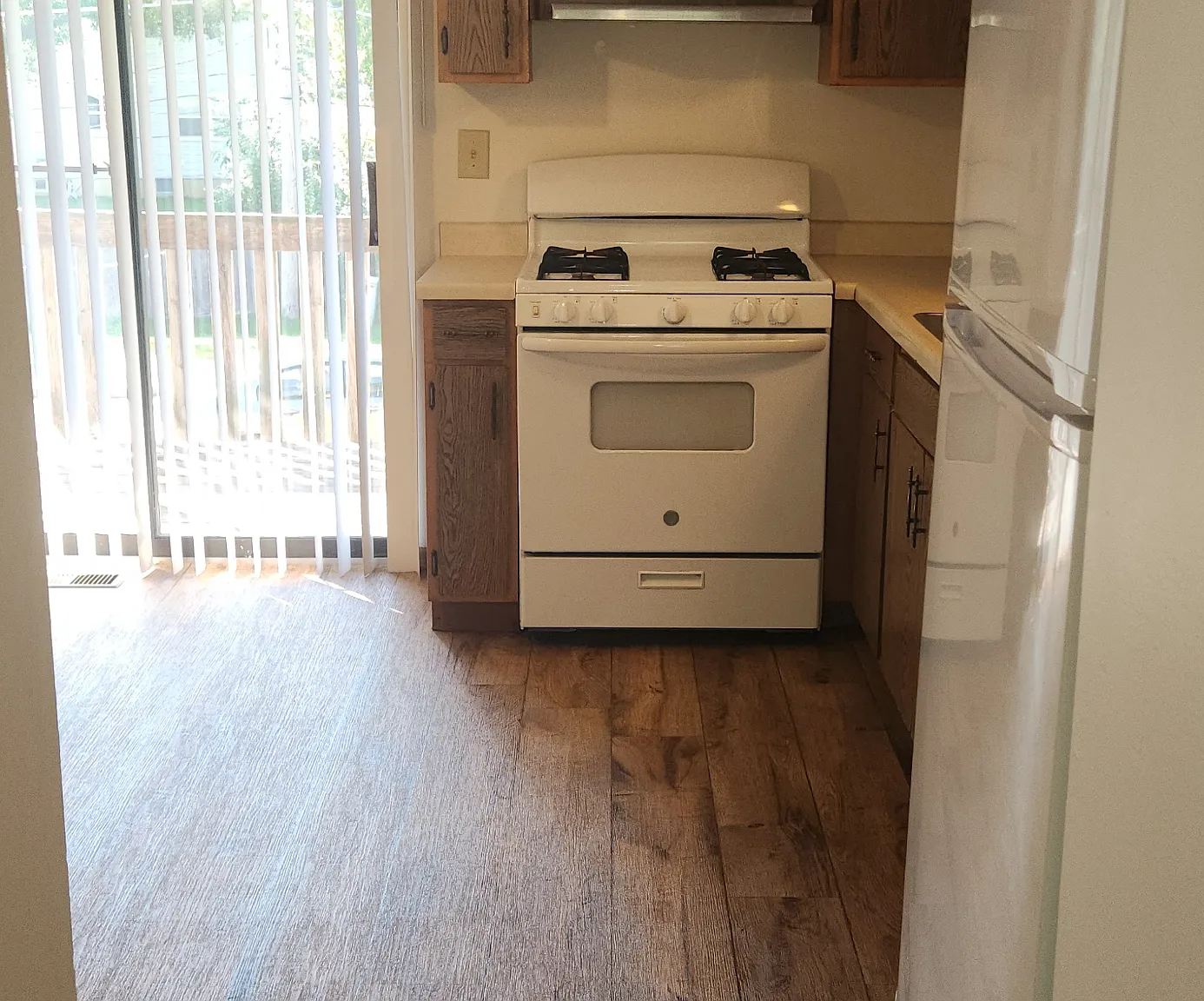 1269 Getzelman Drive - 1W — Photo 2