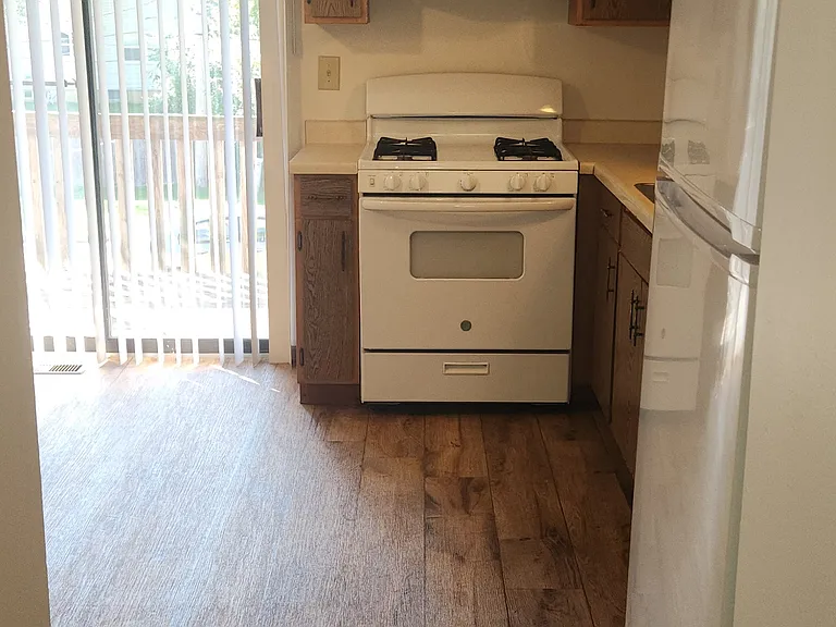 1269 Getzelman Dr #1W — Photo 2