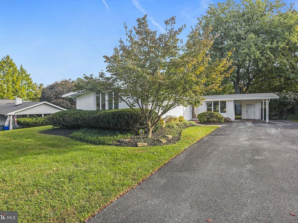 1st image of 3415 Manor Hill Rd