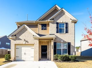 5845 Grande River Rd, College Park, GA 30349