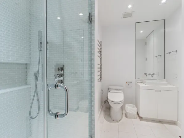 641 5th Avenue 27C image 11 of 11