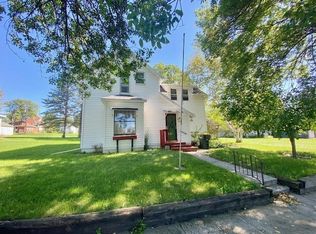 241 N Centennial Dr, Morton, MN 56270