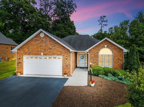 405 Clairmont Dr