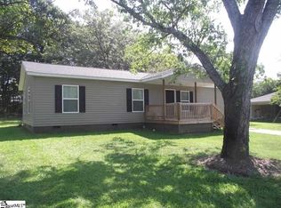 108 Looneybrook Dr, Fountain Inn, SC 29644