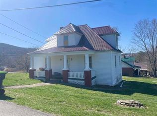 220 Pine St, Pulaski, VA 24301